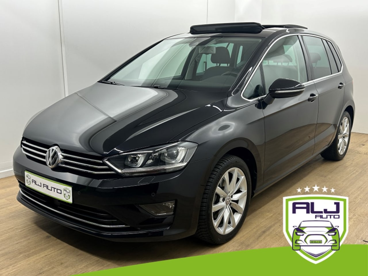 Volkswagen Golf Sportsvan - Occasion 1.4 TSI Highline | Zwart | Tweedehands Volkswagen Golf Sportsvan | Airco | Cruise - AutoWereld.nl