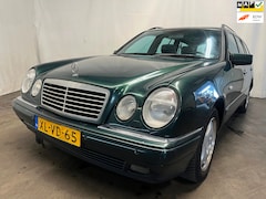 Mercedes-Benz E-klasse Combi - 280 Avantgarde 4-Matic SCHADEAUTO