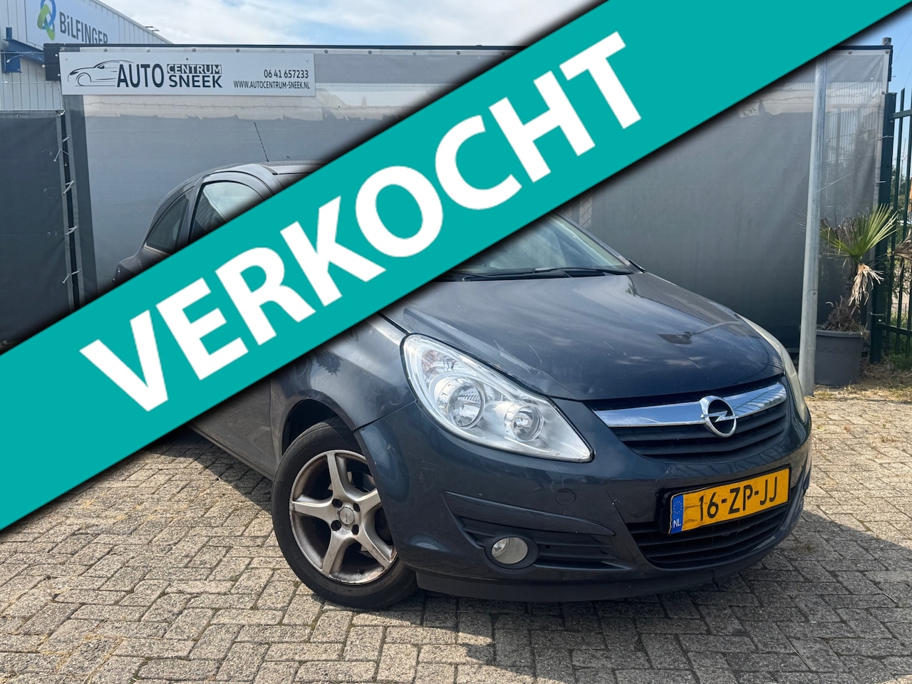 Opel Corsa - 1.4-16V Enjoy - Airco - APK 10-26 - AutoWereld.nl
