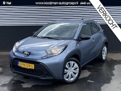 Toyota Aygo X - 1.0 VVT-i MT Play Navigatie Apple CarPlay/Android Auto, achteruitrij camera, Nederlandse a