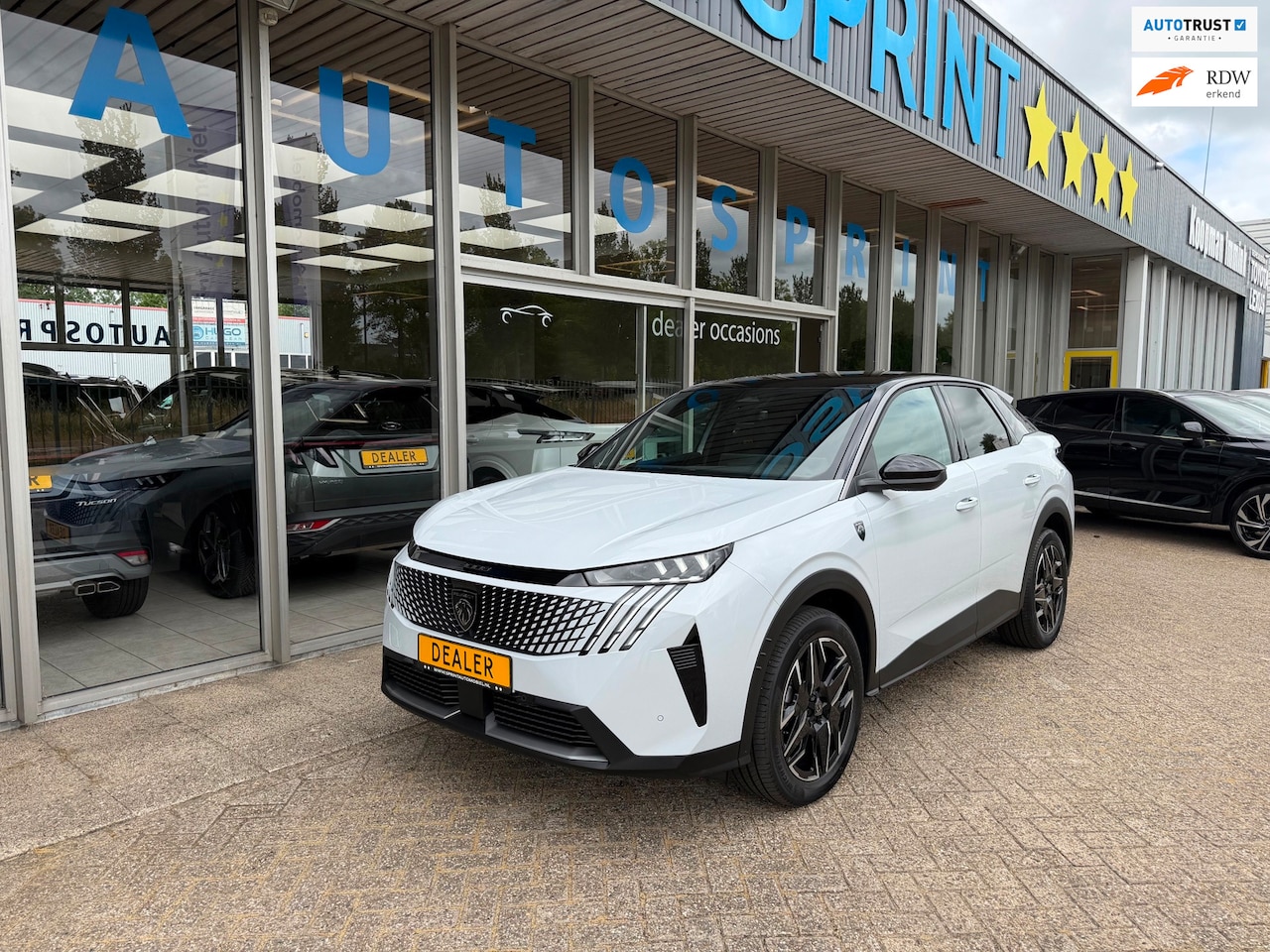 Peugeot 3008 - 1.2 Hybrid 145 GT NAVIGATIE , CAMERA - AutoWereld.nl