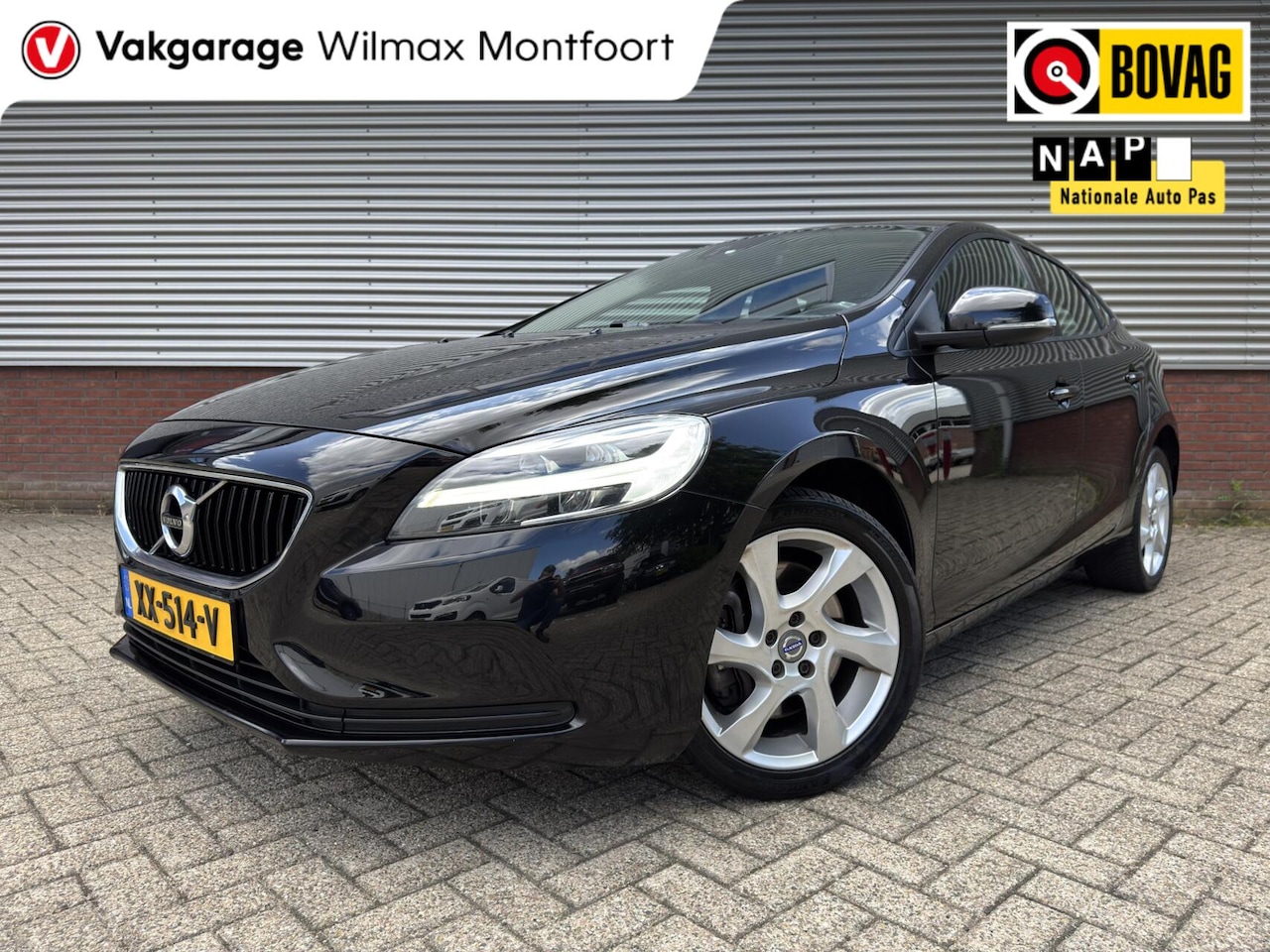 Volvo V40 - 1.5 T2 Polar+|LED|Stoelverwarming|Trekhaak|Navi|Automaat| - AutoWereld.nl