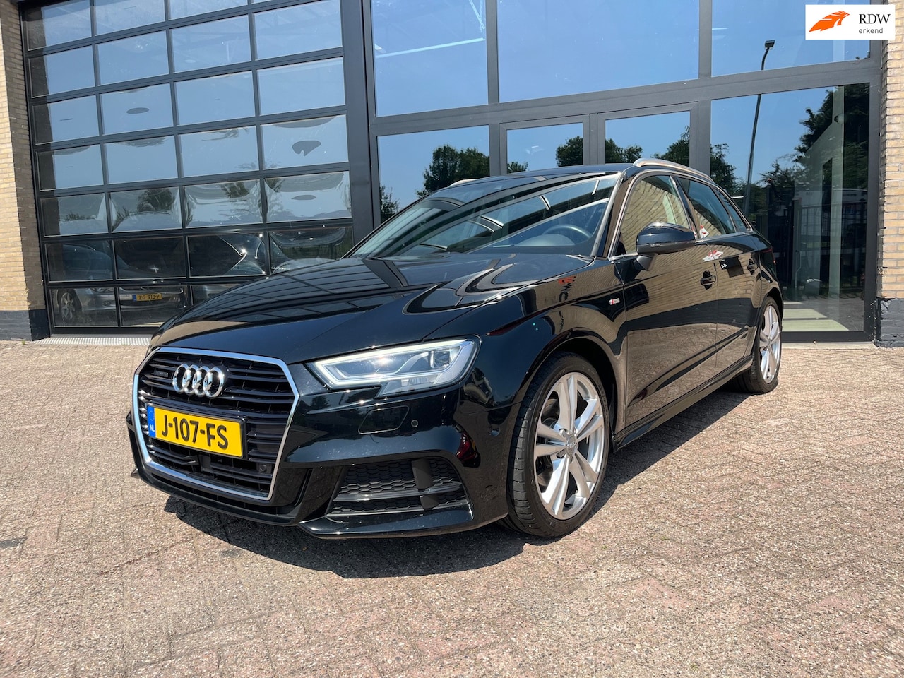 Audi A3 Sportback - 40 TFSI quattro Advance S-Line , 190 PK ! - AutoWereld.nl