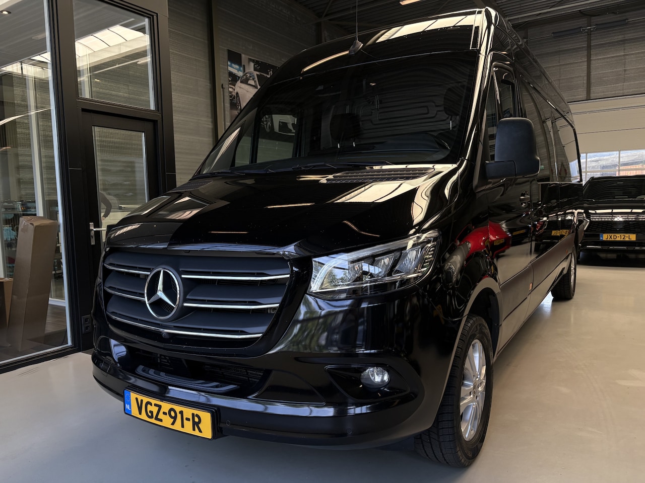 Mercedes-Benz Sprinter - 319 3.0 CDI V6 L4H3 DC EURO VI-D Adapt. Cruise, Navi, 360 Camera - AutoWereld.nl