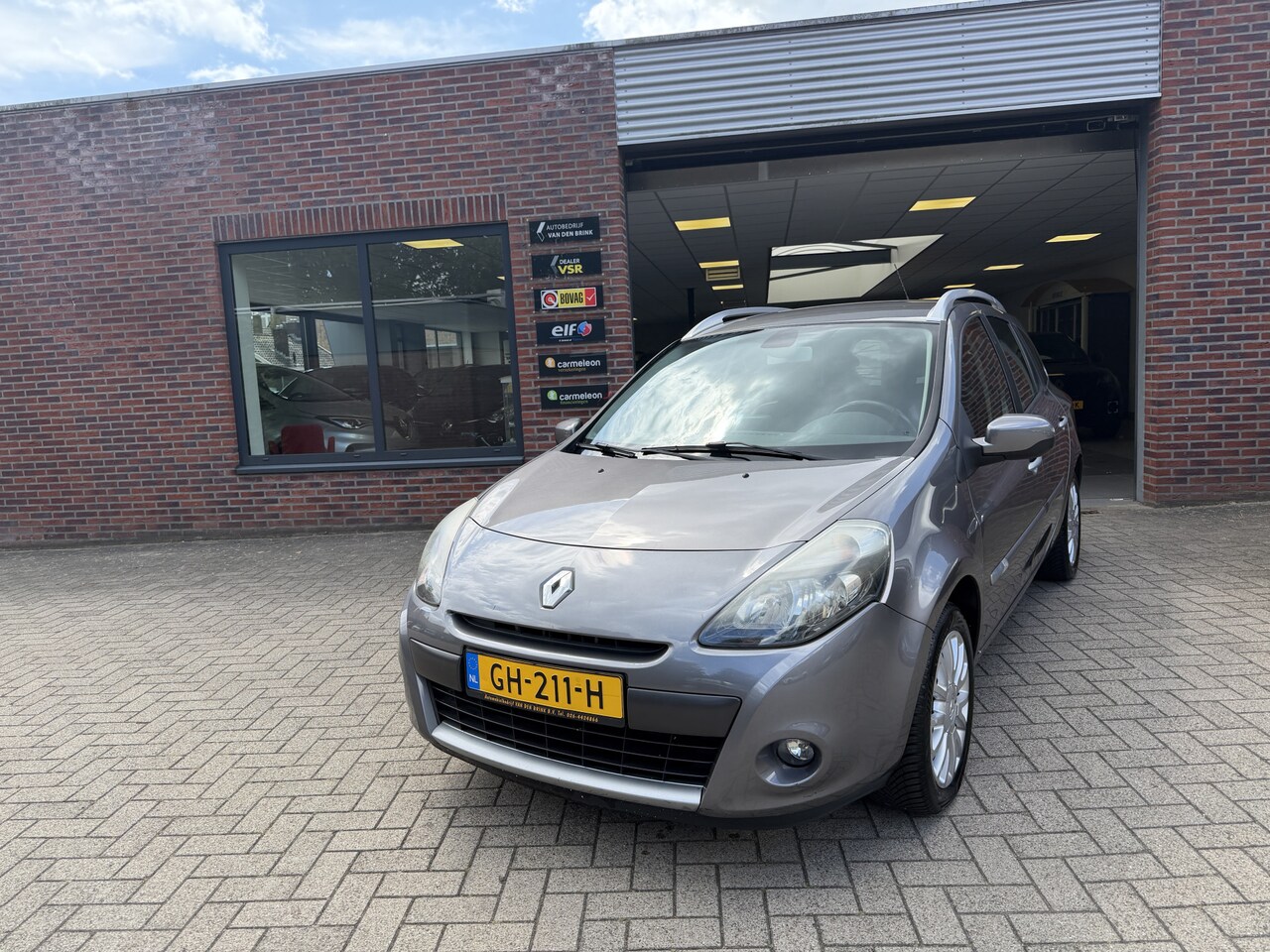 Renault Clio Estate - 1.2 TCE 20th Anniversary 1.2 TCE 20th Anniversary - AutoWereld.nl