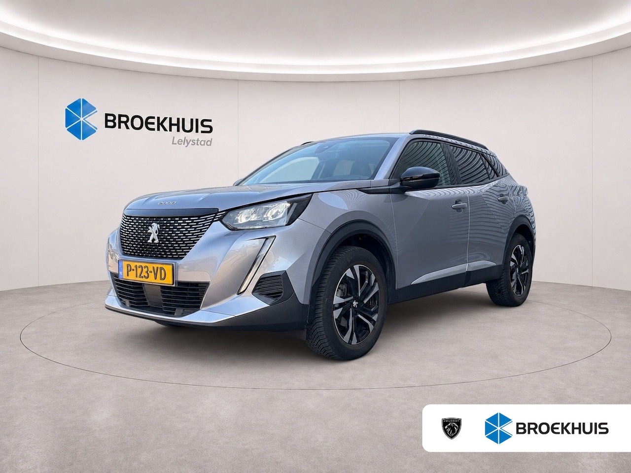 Peugeot 2008 - 1.2 PURETECH 100PK ALLURE PACK / NAVI / CLIMA / LED / PDC / 17" LMV / CAMERA / TREKHAAK / - AutoWereld.nl