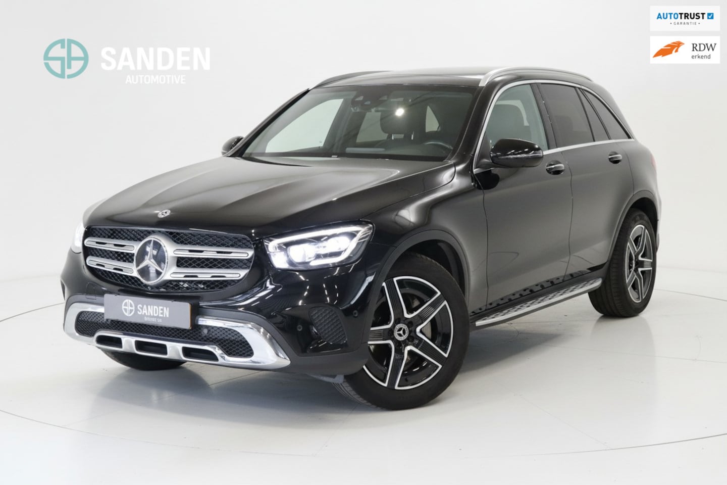 Mercedes-Benz GLC-klasse - 300 4MATIC Premium Plus|AMG |LED|Panoramdak|Camera|Electrische Stoelen|Electr Trekhaak|Etc - AutoWereld.nl