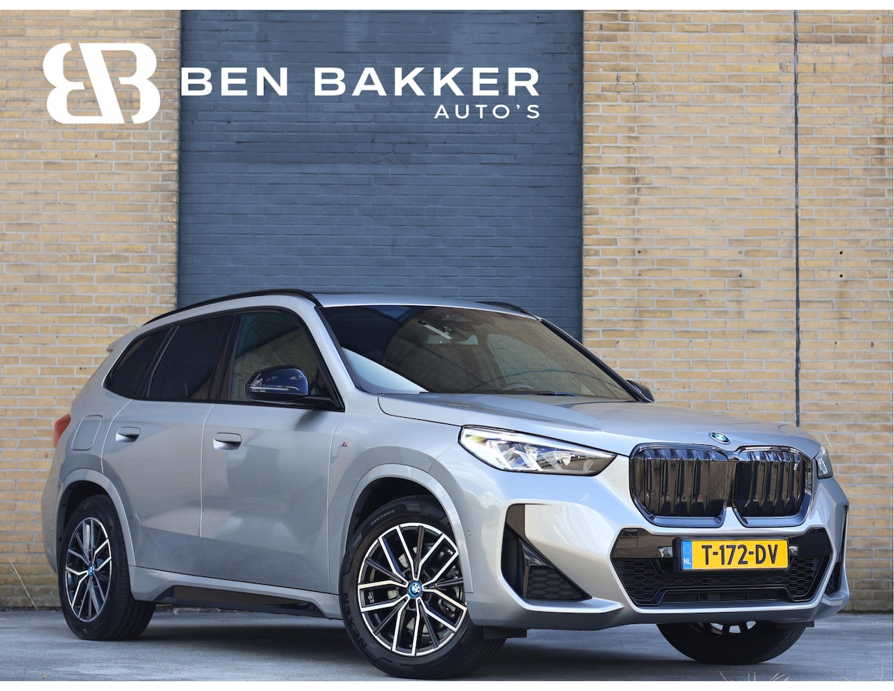 BMW iX1 - xDrive30 Launch Edition M Sport Pano | ACC | Trekhaak | Driving Assistant Plus | Widescree - AutoWereld.nl
