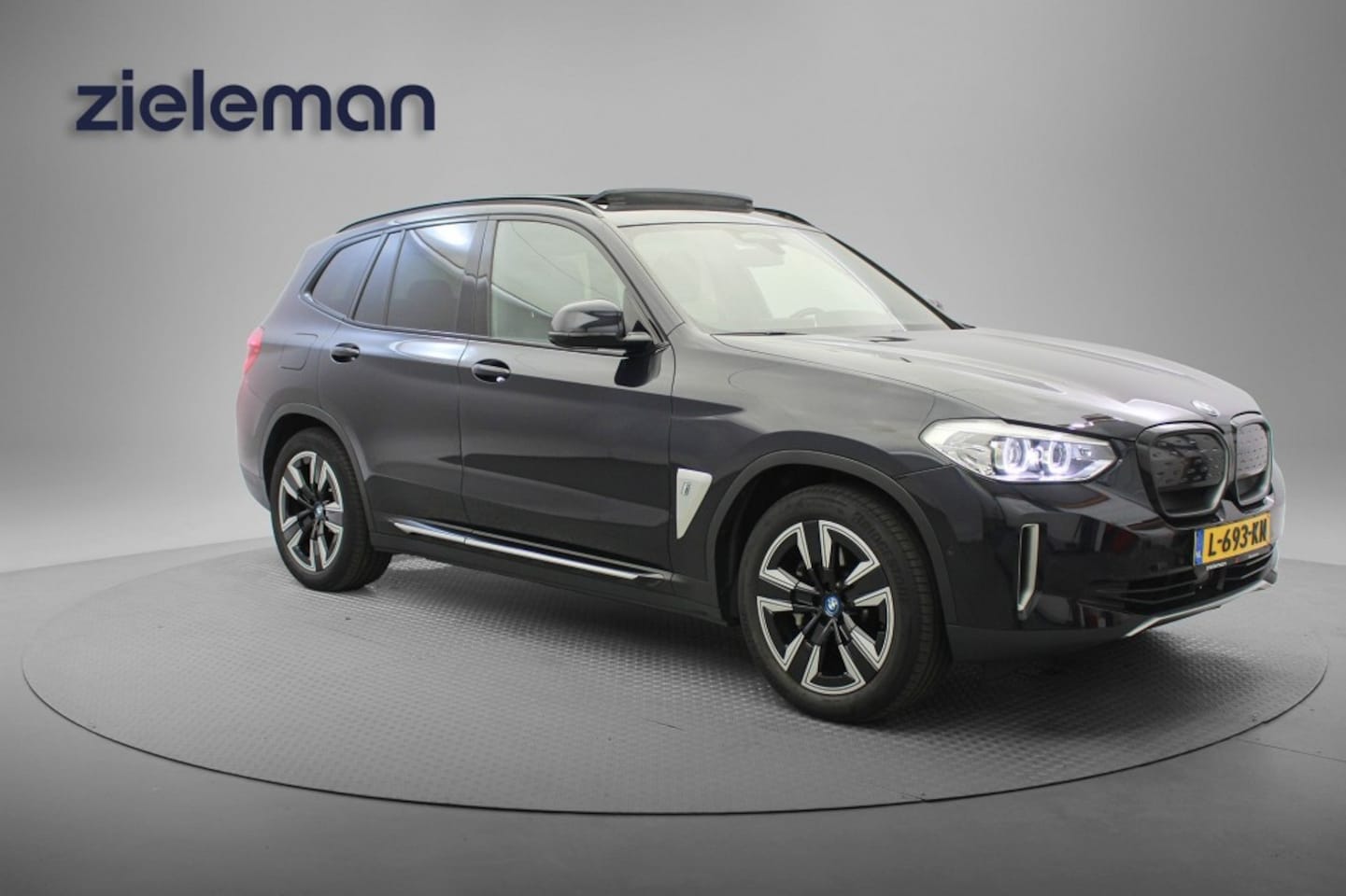 BMW iX3 - Executive 80 kWh - Carplay, Panorama, Camera, Leer, Memory, Stoelverw. SOH 98,2% - AutoWereld.nl