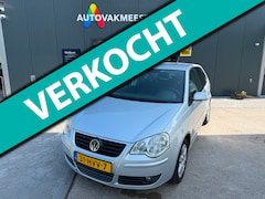 Volkswagen Polo - 1.4-16V Comfortline