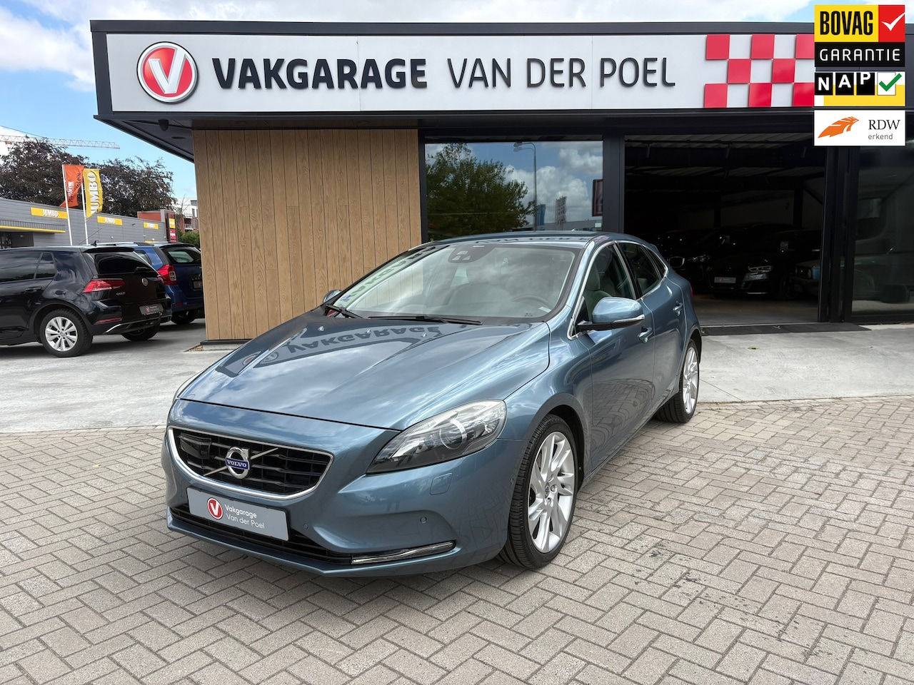 Volvo V40 - 1.6 T4 Momentum 1.6 T4 Momentum - AutoWereld.nl
