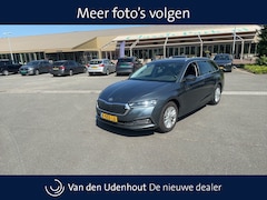 Skoda Octavia Combi - 1.0 e-TSI Business Edition DSG / Navigatie / Cruise Control / Trekhaak