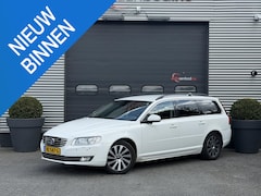Volvo V70 - 2.0 D4 Summum | Navigatie | Lederen Bekleding | Stuur/Stoelverwarming | Trekhaak | Elektri