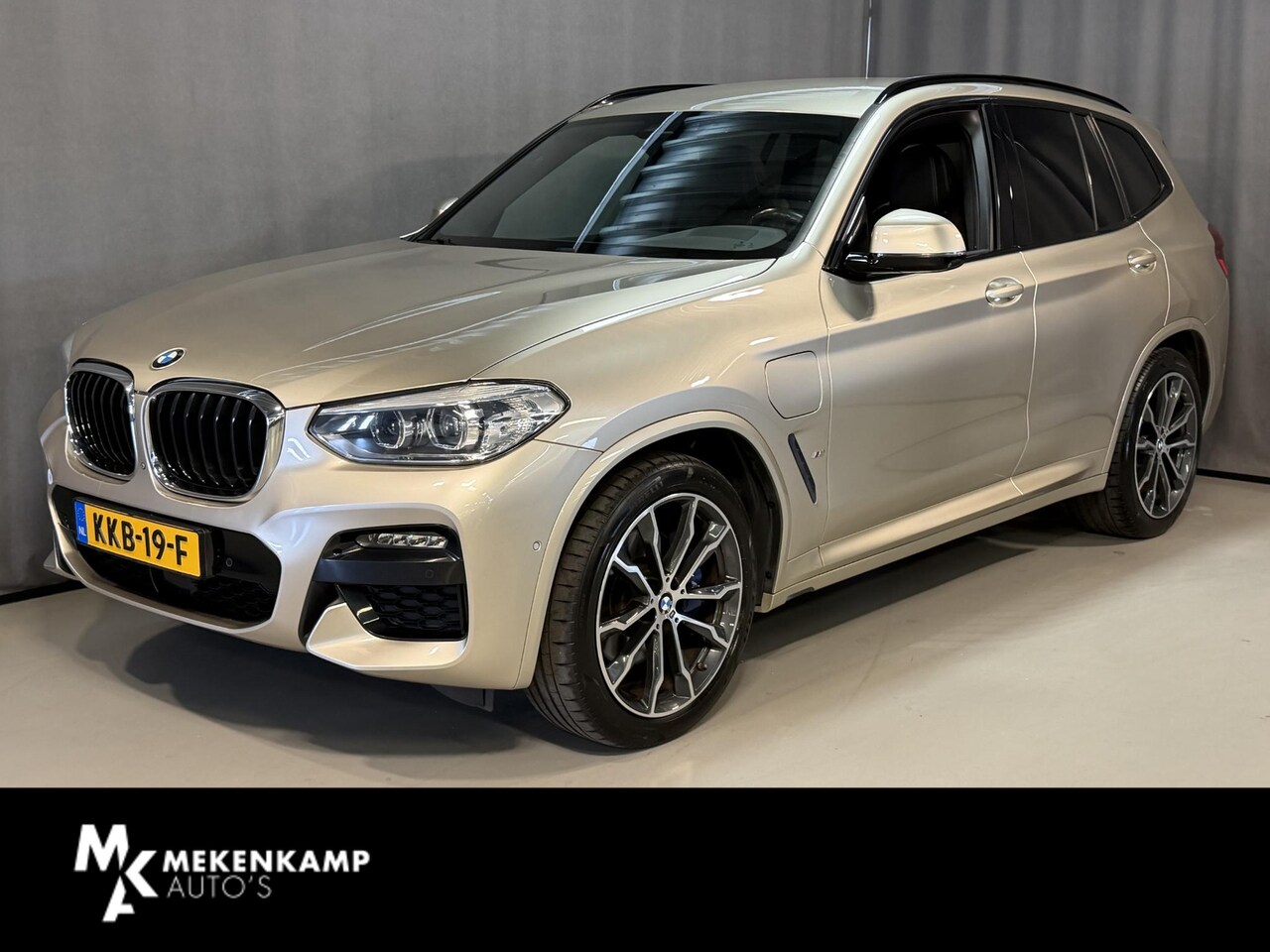 BMW X3 - xDrive30e High Executive M Sport 20"/Trekhaak/Adaptieve cruise/360 camera/HiFi/Keyless/Sto - AutoWereld.nl