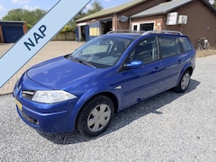 Renault Mégane Grand Tour - 1.6 |16V 82KW - 111PK | | Panoramadak |