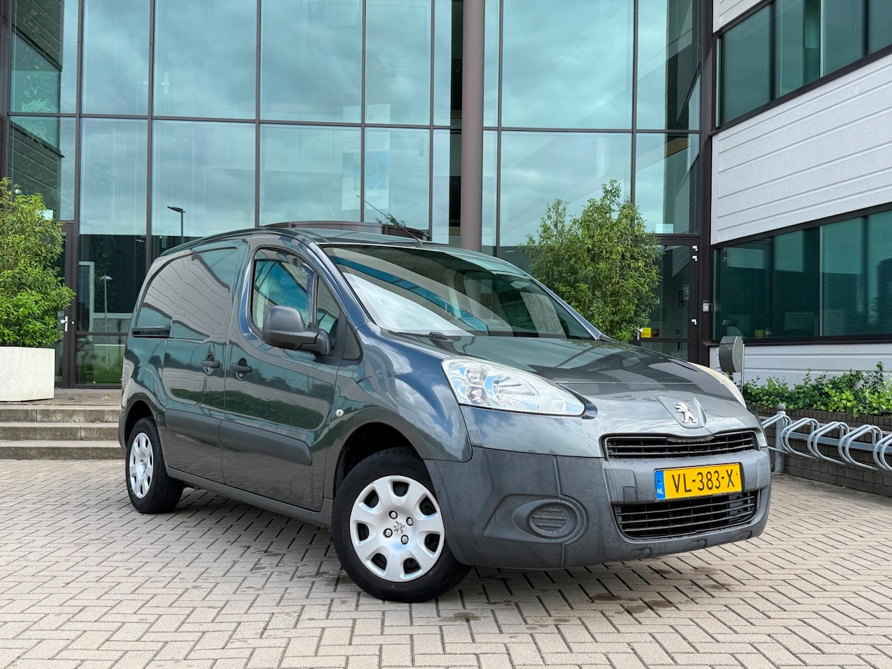 Peugeot Partner - 120 1.6 HDI L1 XT Profit + | Nette Auto | Airco&Cruise - AutoWereld.nl