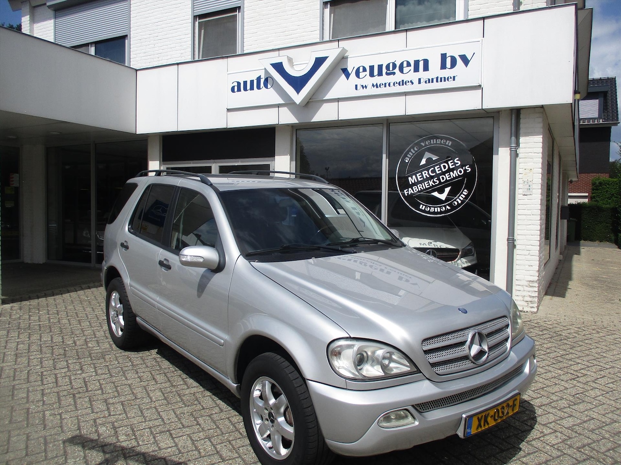 Mercedes-Benz M-klasse - 3.2 ML320 4MATIC AUT / 3365 kg aanhanggewicht - AutoWereld.nl