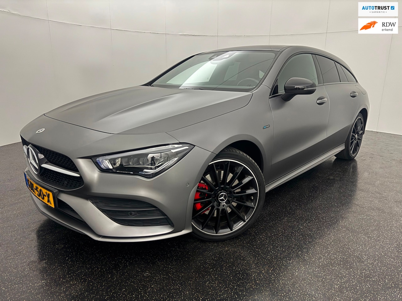 Mercedes-Benz CLA-klasse Shooting Brake - 250 e Premium Plus Matt Night pakket - AutoWereld.nl