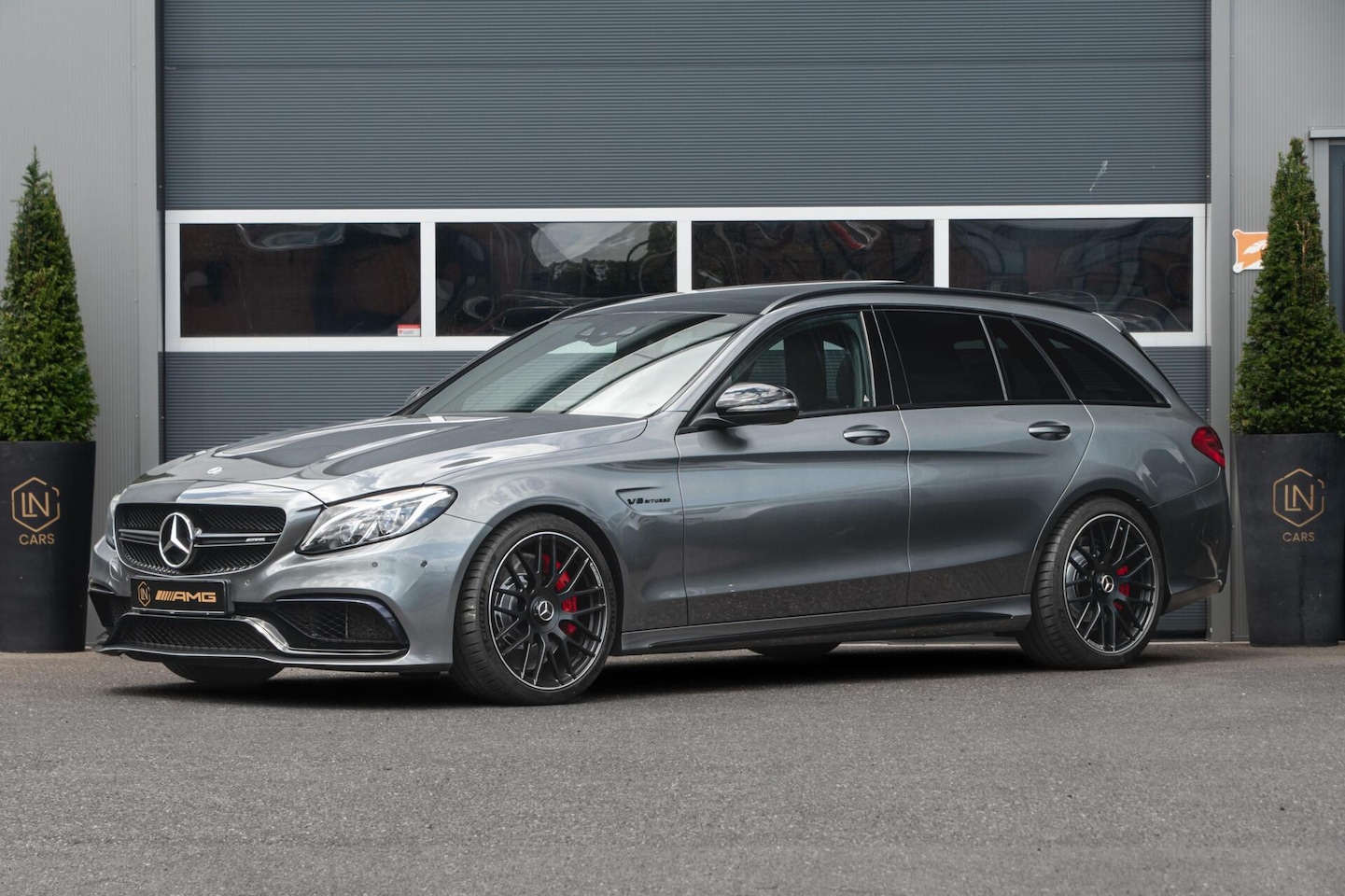 Mercedes-Benz C-klasse Estate - AMG 63 S | Pano | HU| DAB | Camera - AutoWereld.nl