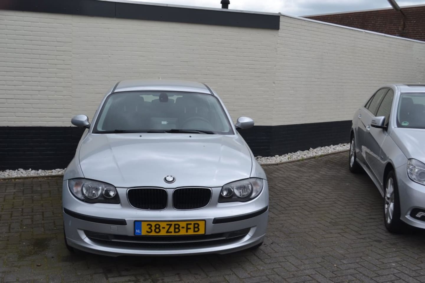 BMW 1-serie - 118i Business Line 5 drs Pracht Staat - AutoWereld.nl