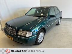 Mercedes-Benz C-klasse - C280 6 cilinder Automaat Netjes en roest vrij alle facturen erbij Leder verwarming electr