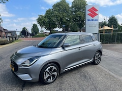 Suzuki Swift - 1.2 Style Smart Hybrid AUTOMAAT // SLECHTS 3000 KM Full option 1e eigenaar dealer onderhou