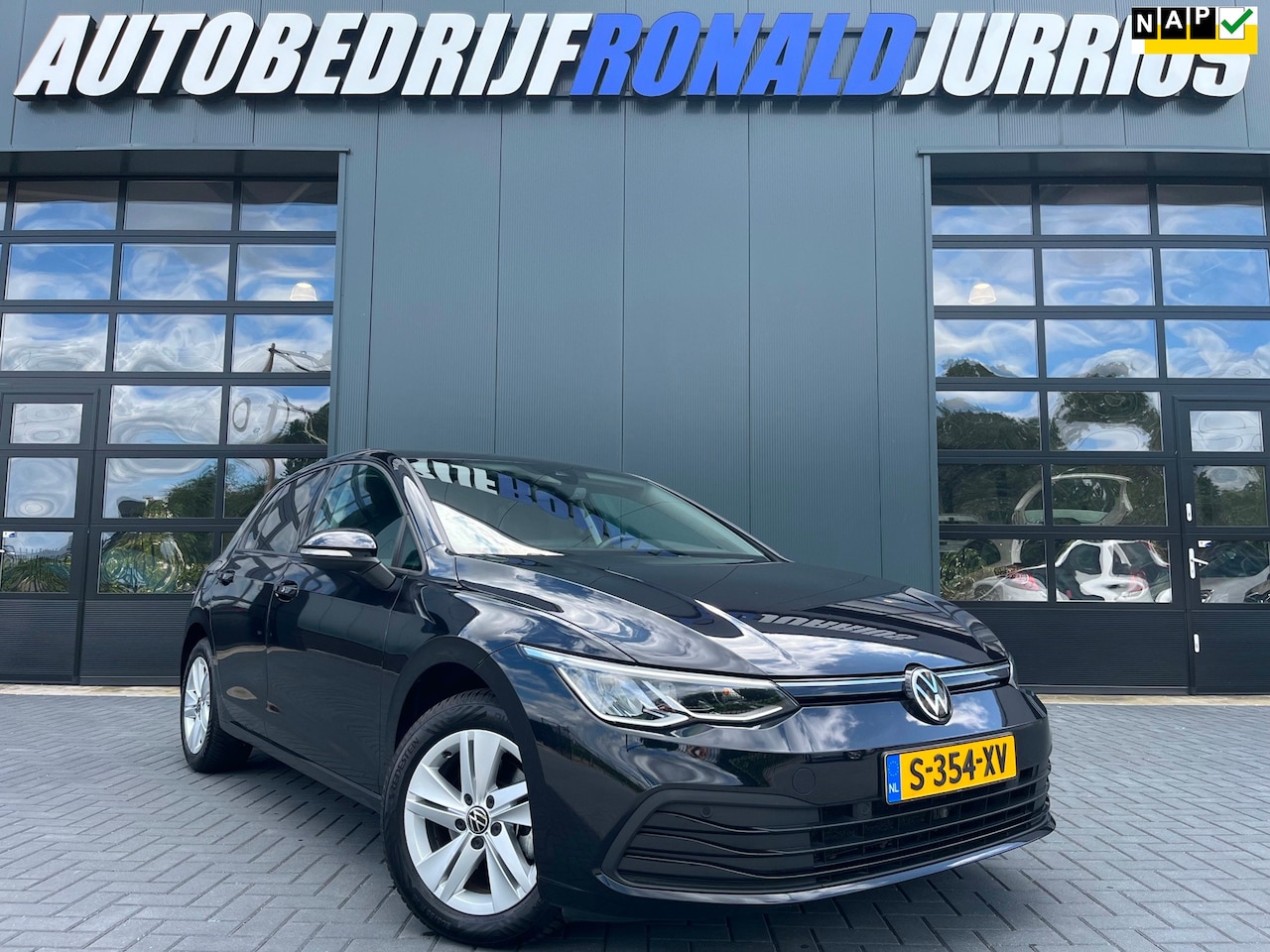 Volkswagen Golf - 1.5 eTSI Life Business NL.Auto/Automaat/Massage-Stoelen/Full Led/Stoelverwarming/1Ste Eige - AutoWereld.nl