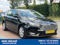Ford Focus - 1.5 Titanium *PDC|Navi