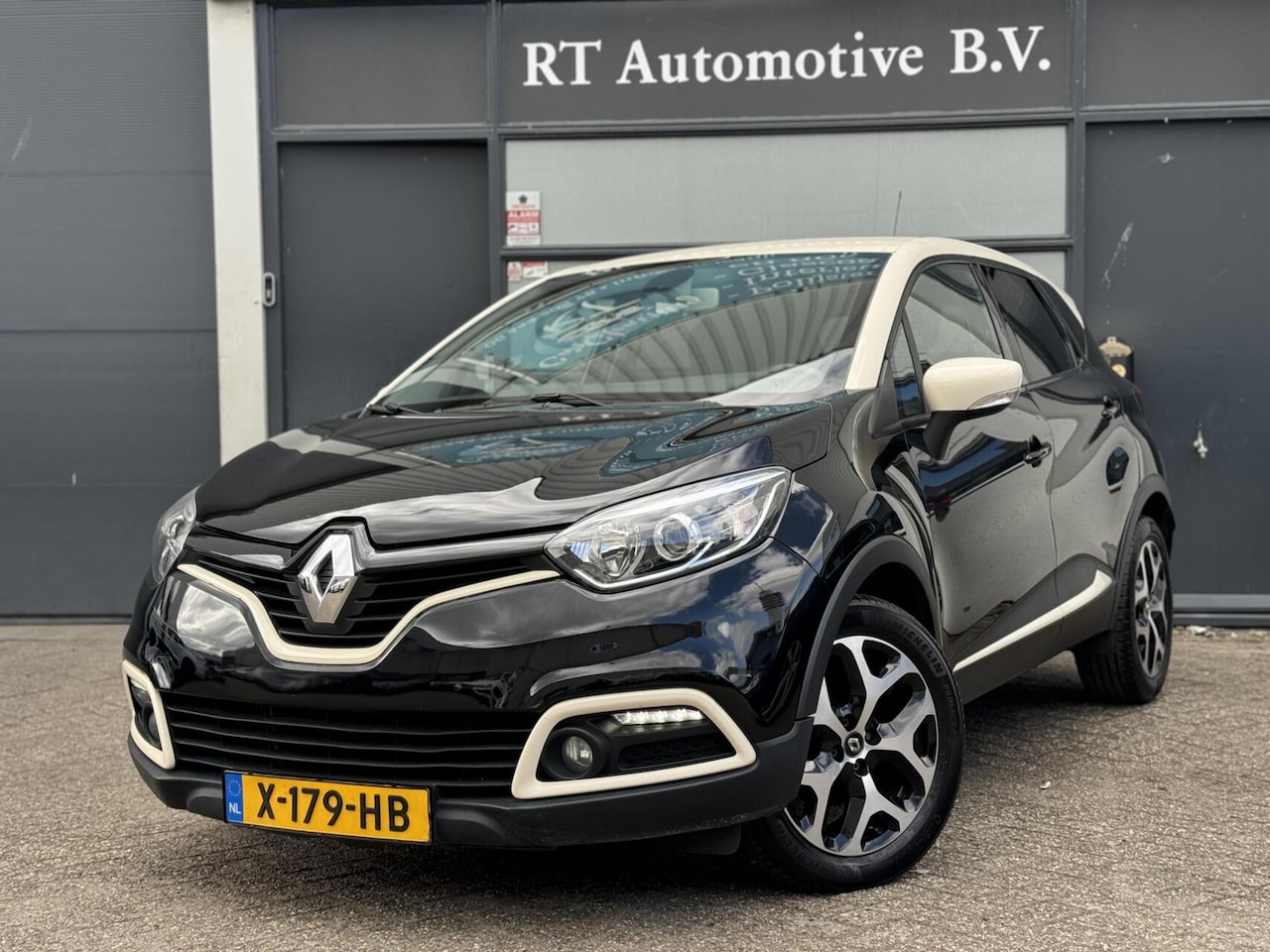 Renault Captur - 1.2 TCe Dynamique Navi / Camera Automaat - AutoWereld.nl