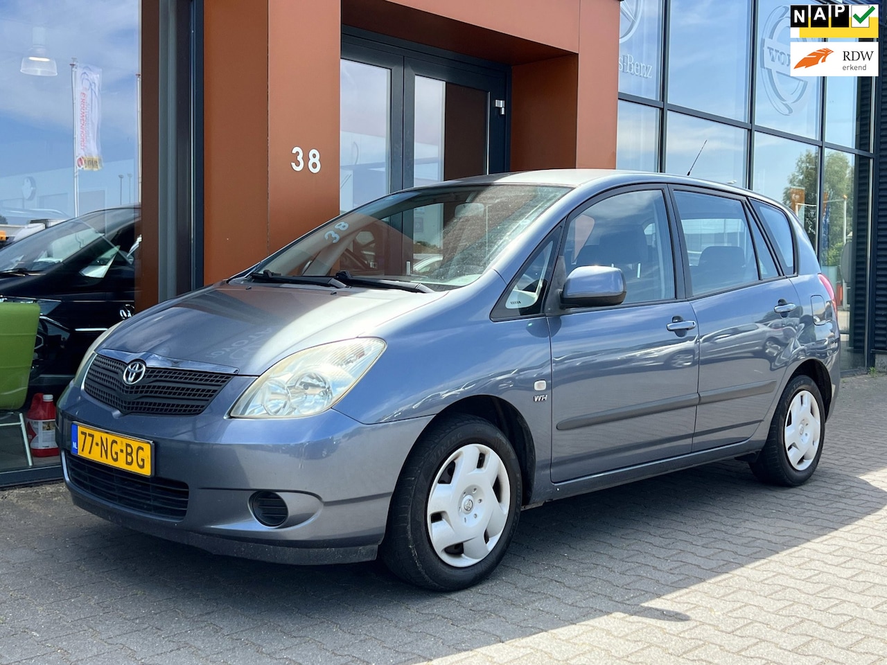 Toyota Corolla Verso - 1.6VVT-i Linea|Airco|Bluetooth|Trekhaak - AutoWereld.nl