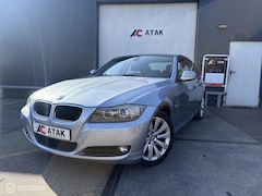 BMW 3-serie - 318i Executive