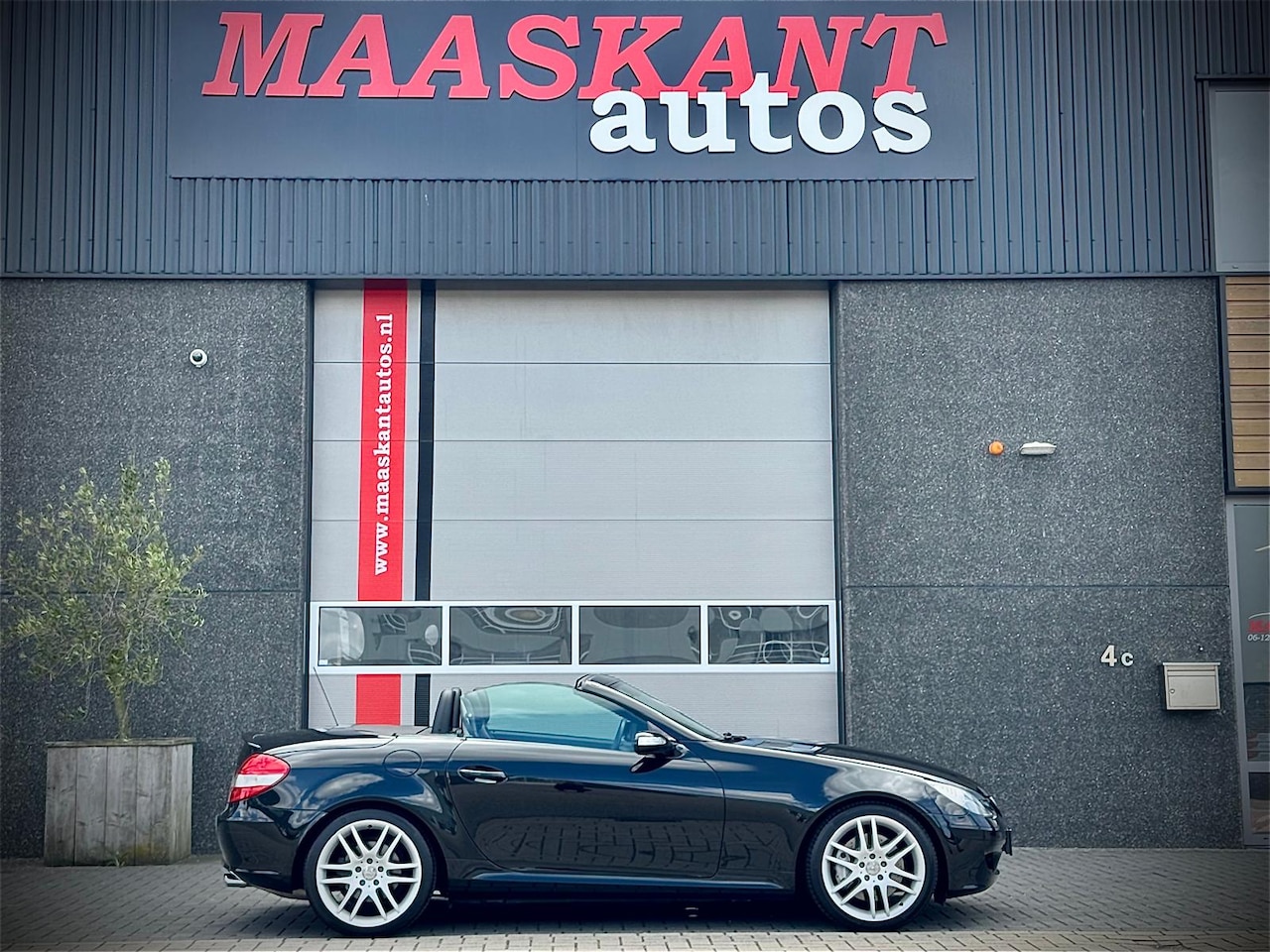Mercedes-Benz SLK-klasse - 280 Roadster / Sportpack / Airscarf / Harman Kardon / 2ND OWNER SINCE 2007! - AutoWereld.nl
