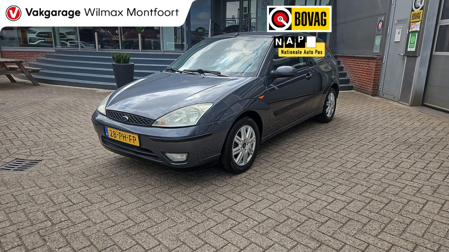 Ford Focus - 1.6-16V Futura|Leder|Koude Airco|Clima|Volledige Historie aanwezig| - AutoWereld.nl