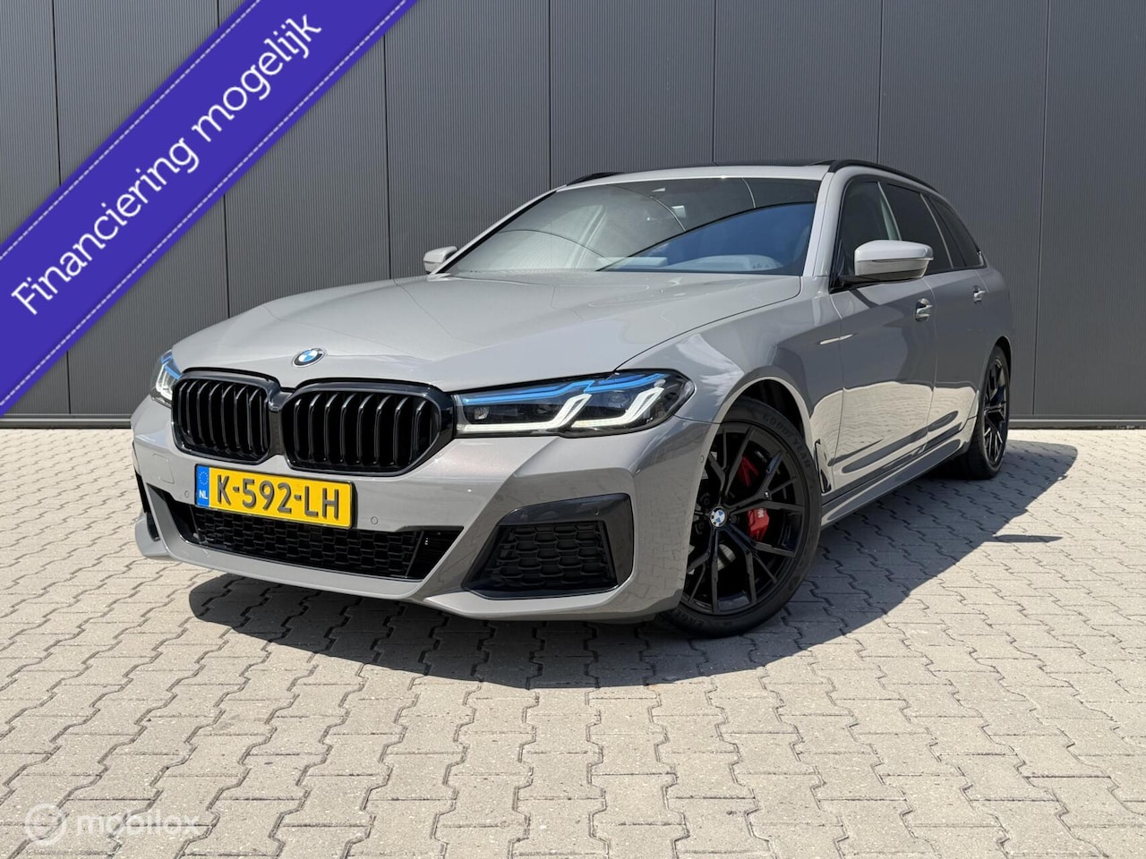 BMW 5-serie Touring - 530i Touring M-pakket/Pano/Exklusivleder/Trekhaak/Laser - AutoWereld.nl