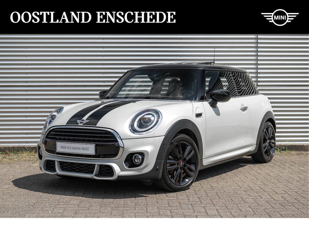 MINI John Cooper Works - Hatchback JCW / Panoramadak / JCW Sportstoelen / Comfort Access / Harman-Kardon / LED - AutoWereld.nl