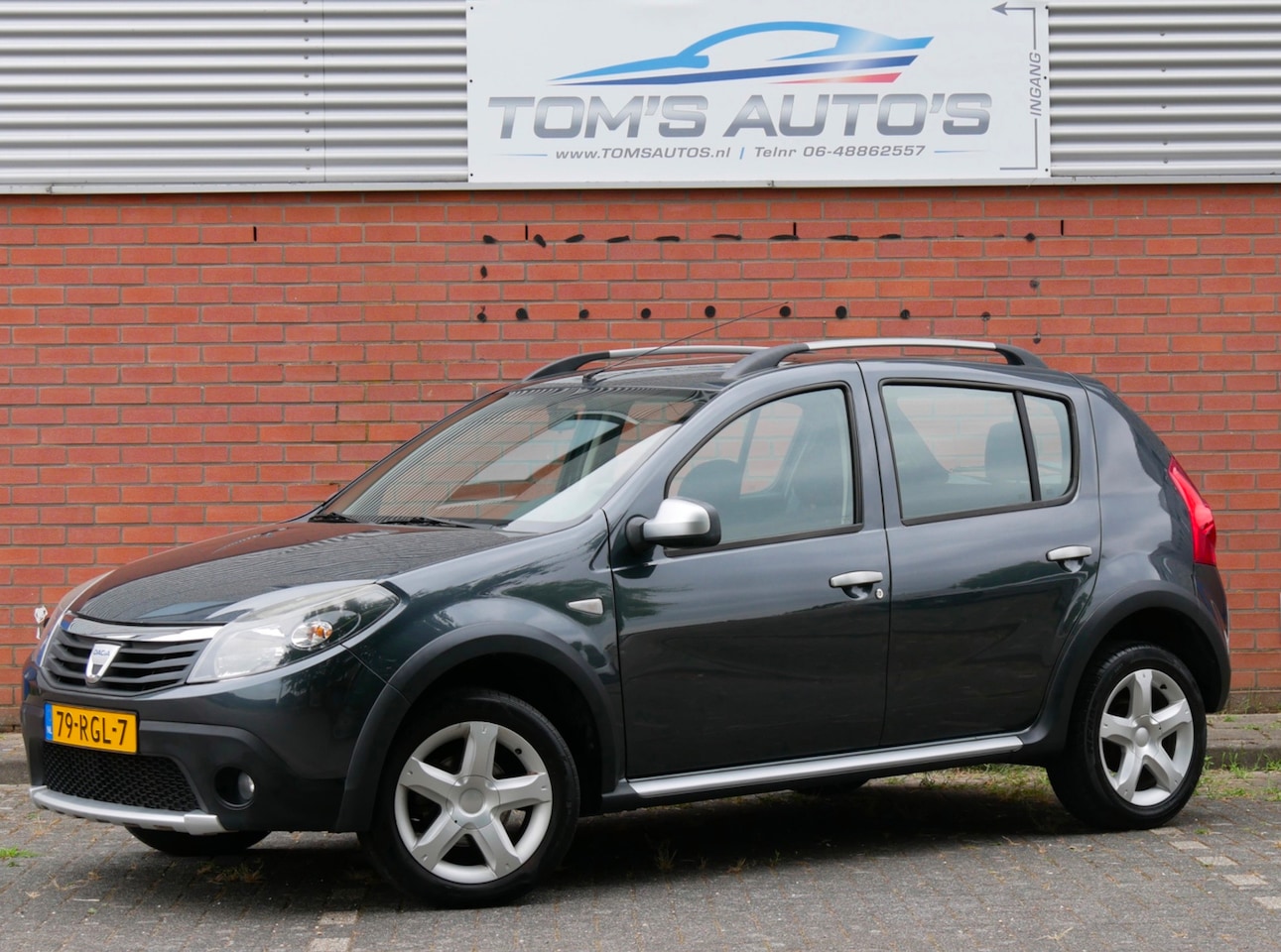Dacia Sandero Stepway - 1.6 Stepway. airco trekhaak. zeer mooi - AutoWereld.nl