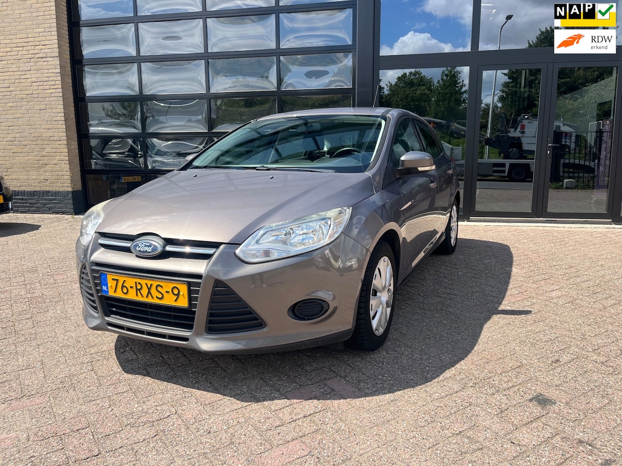 Ford Focus - 1.6 TI-VCT Trend 1.6 TI-VCT Trend , Airco, Trekh, 1 eigenaar - AutoWereld.nl