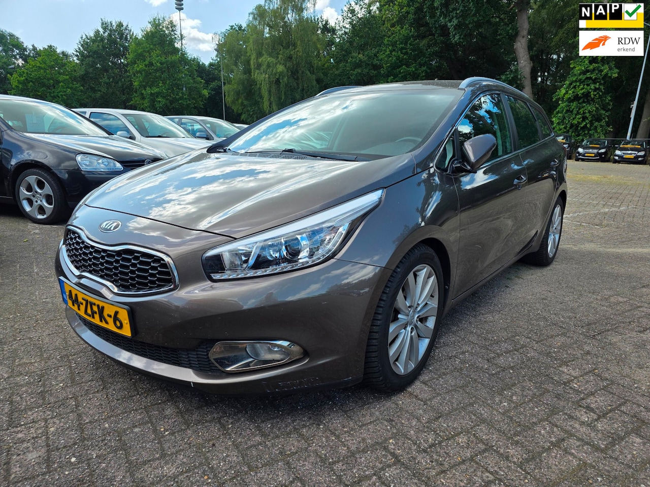 Kia Cee'd Sportswagon - 1.6 GDI Plus Pack 1.6 GDI Plus Pack - AutoWereld.nl