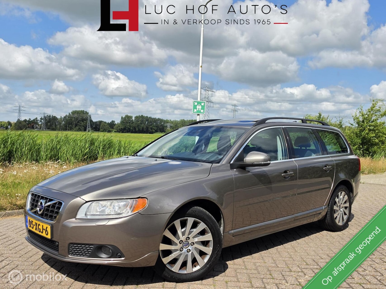 Volvo V70 - 1.6 T4 Limited Edition APK 07-2027! - AutoWereld.nl