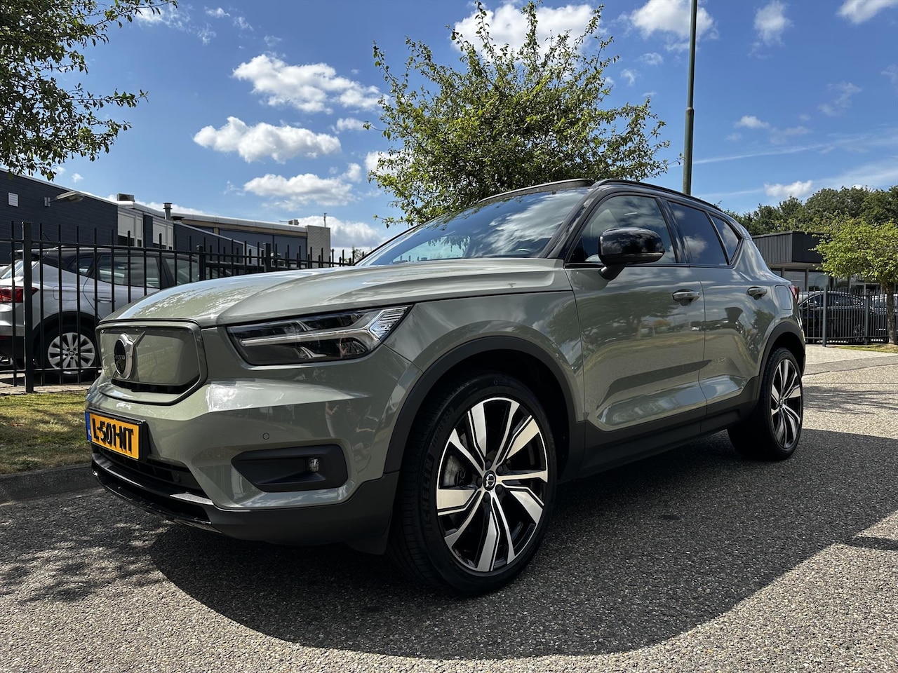 Volvo XC40 - P8 300KW AWD Pure Electric R-Design Recharge SOH 91,36% Warmtepomp Range Verl. Harman Kard - AutoWereld.nl