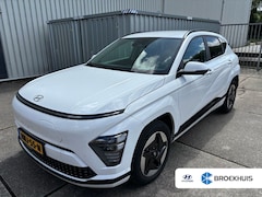 Hyundai Kona Electric - Premium 65.4 kWh | Achterbank in delen neerklapbaar | Achterruitverwarming | Achterspoiler