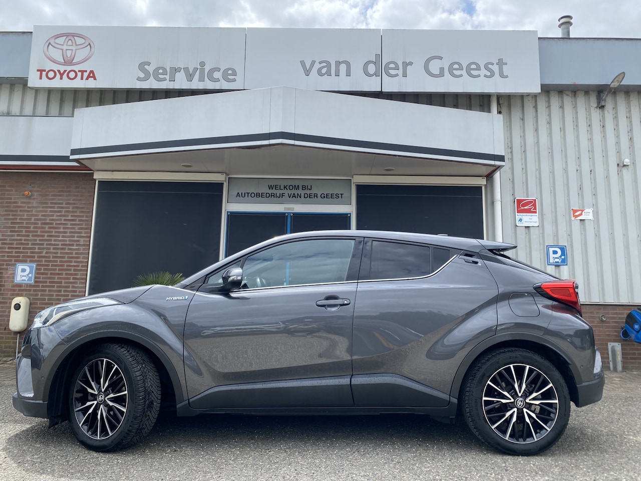 Toyota C-HR - 1.8 Hybrid Dynamic 1.8 Hybrid Dynamic - AutoWereld.nl