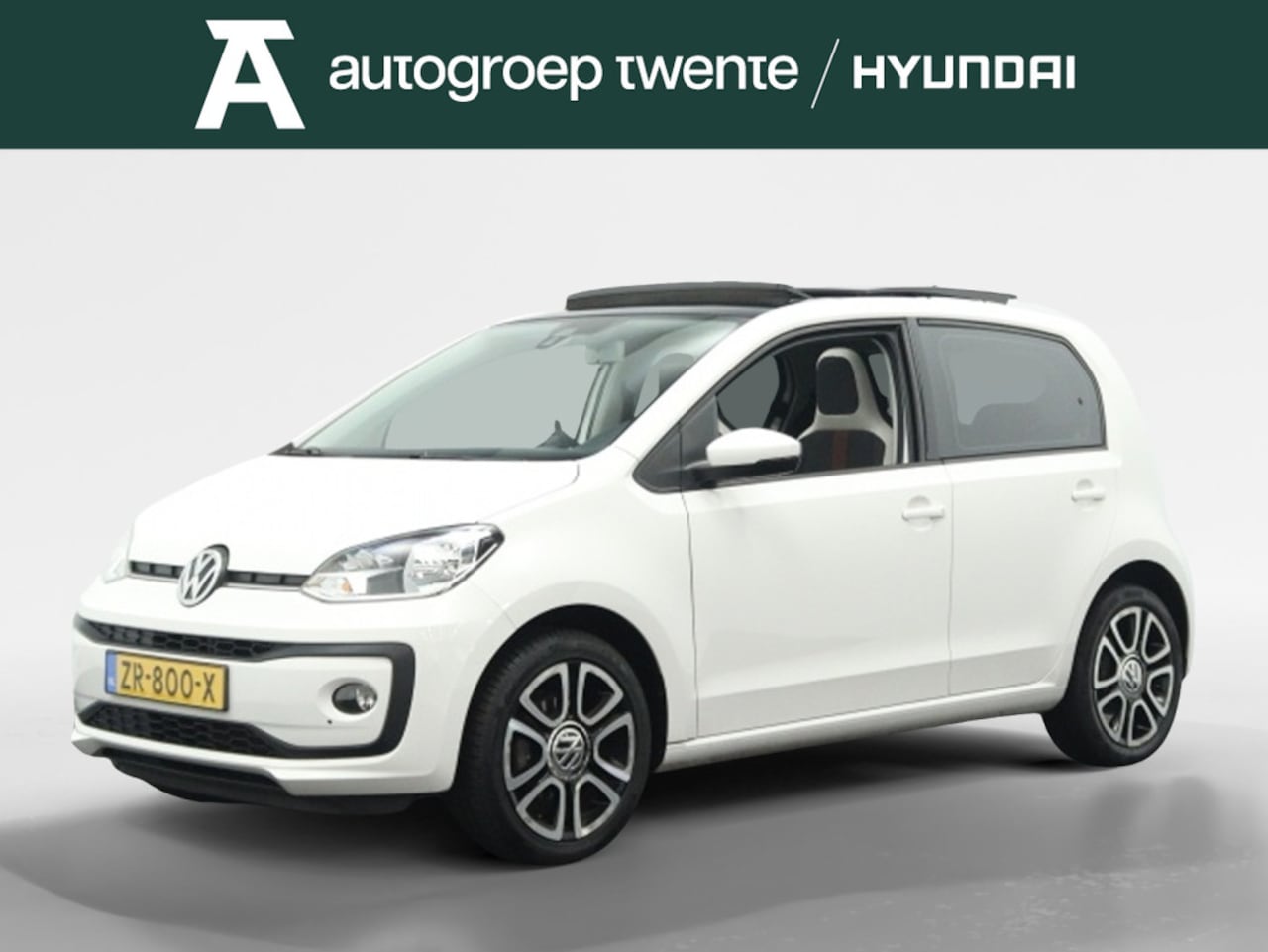 Volkswagen Up! - 1.0 BMT high up! | Panoramadak | Stoelverwarming | Climate control - AutoWereld.nl