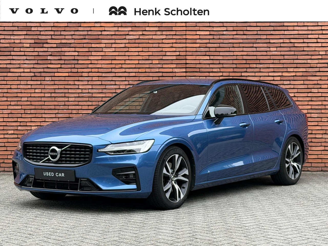 Volvo V60 - B3 R-Design | | Elektrisch Verstelbare Sportstoelen | Harman Kardon Geluidsinstallatie | S - AutoWereld.nl