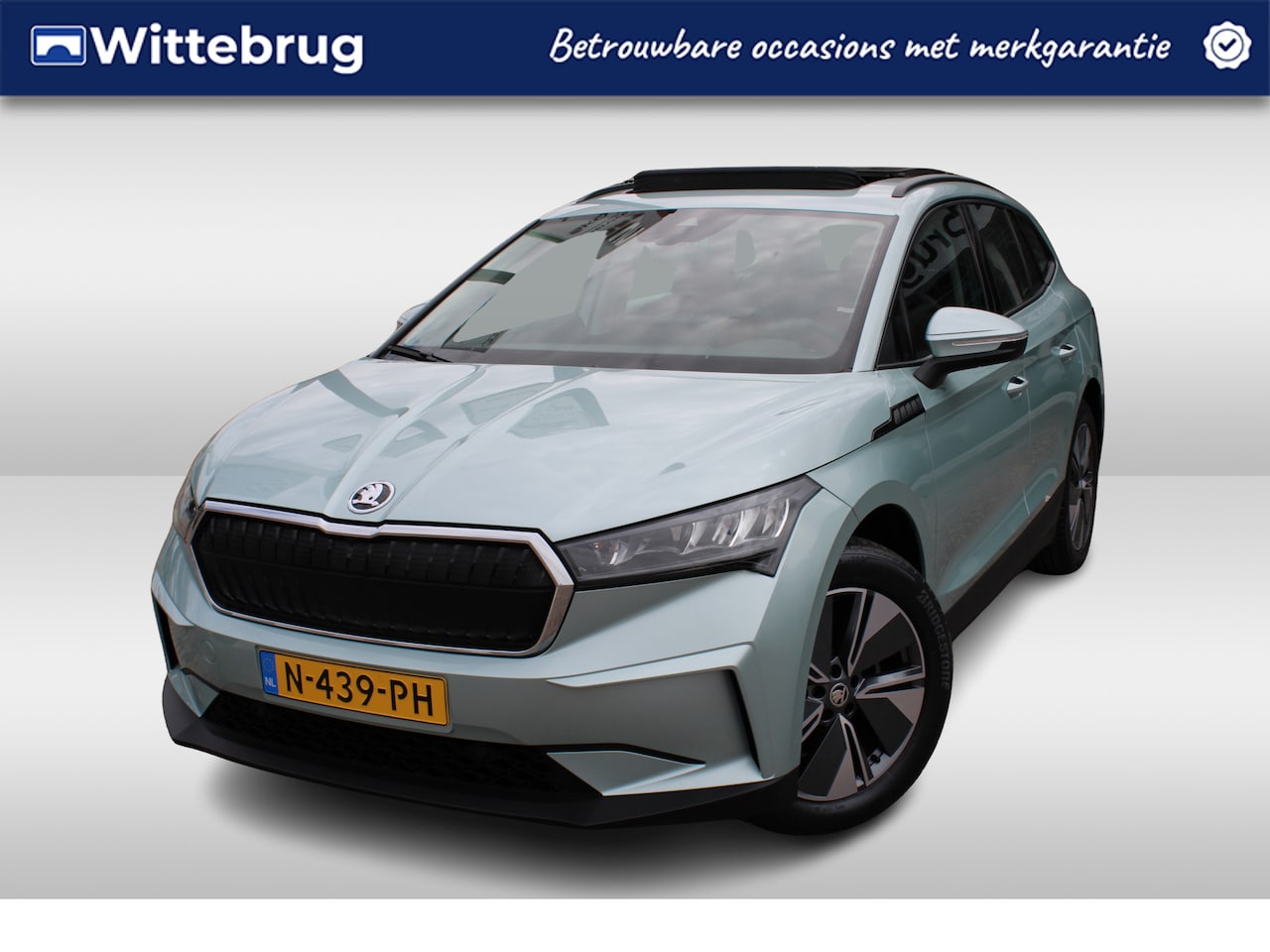 Skoda Enyaq iV - 60 180pk / Navigatie / Panorama Schuifdak / LM 19'' / Leder / APP / Wegkl trekhaak - AutoWereld.nl