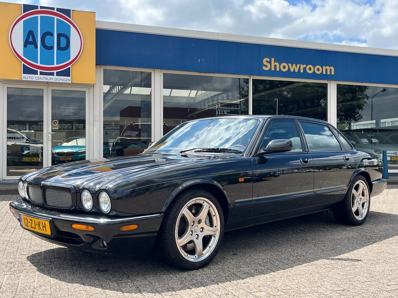 Jaguar XJR - 4.0 V8 | Uitzonderlijk nette staat | Volledig gedocumenteerd | - AutoWereld.nl