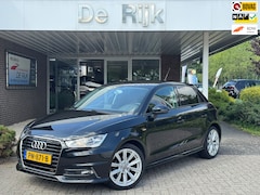 Audi A1 Sportback - 1.0 TFSI Adrenalin | Airco, Cruise, Radio, El. Ramen, 17'' LMV |