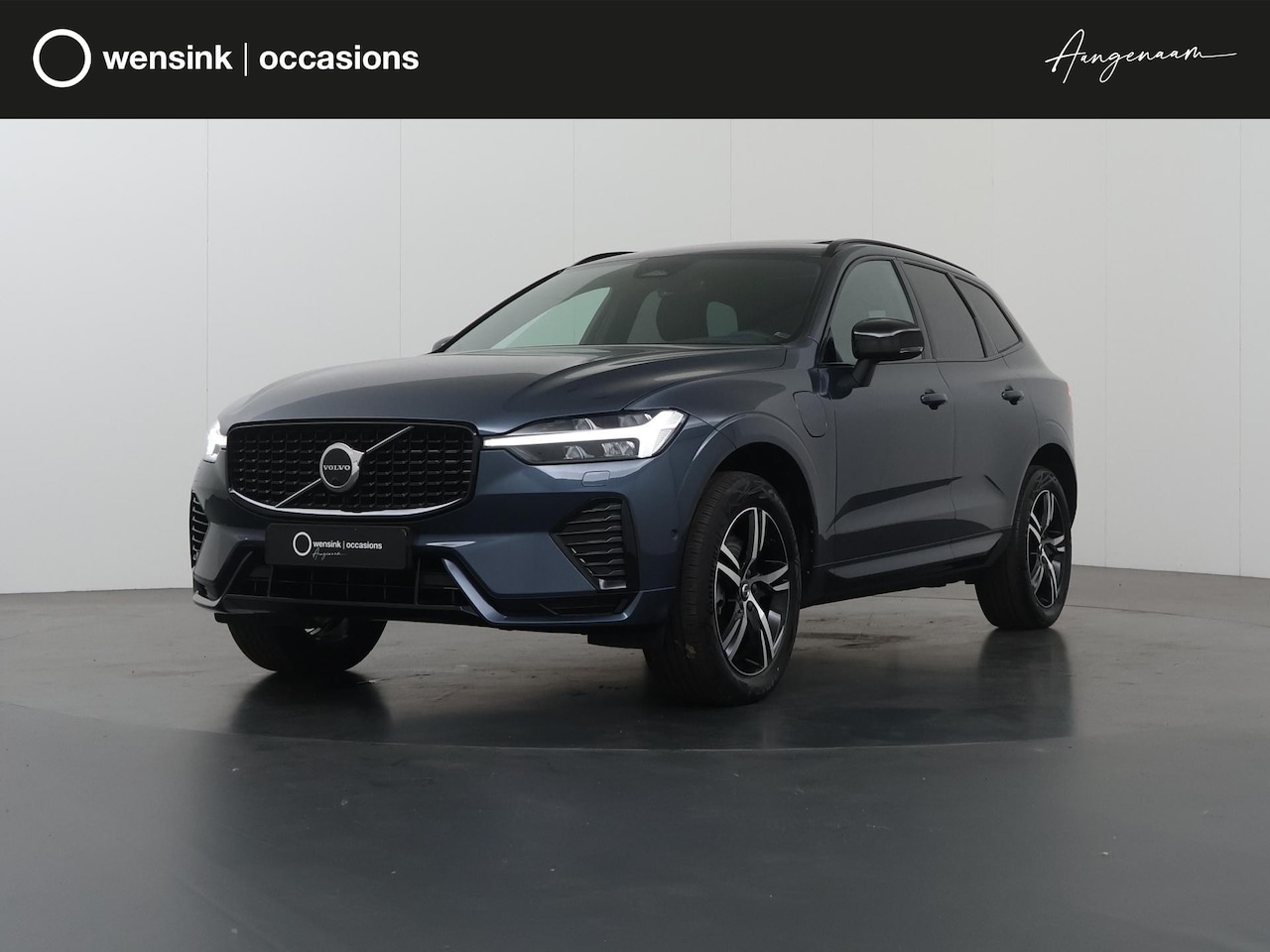 Volvo XC60 - 2.0 T6 Plug-in hybrid AWD R-Design | Panoramadak | Elek. Contour stoelen met Geheugen | HU - AutoWereld.nl
