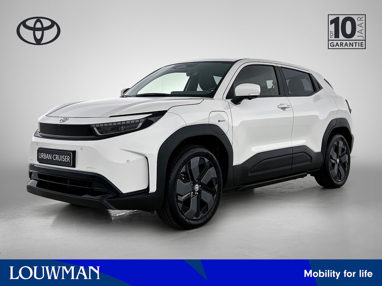Toyota Urban Cruiser - Executive 61 kWh | Stoelverwarming | Half lederen bekleding | - AutoWereld.nl