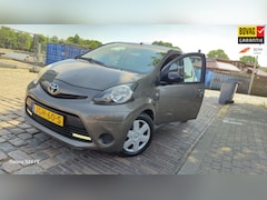 Toyota Aygo - 1.0 VVT-i /Airco/ Nw APK/ Bluetooth/ Garaantie
